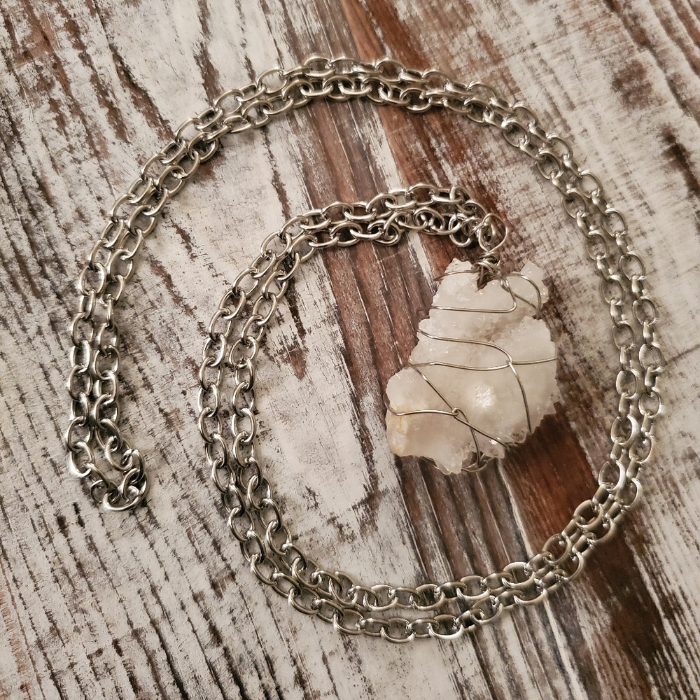 Wrapped geode necklace